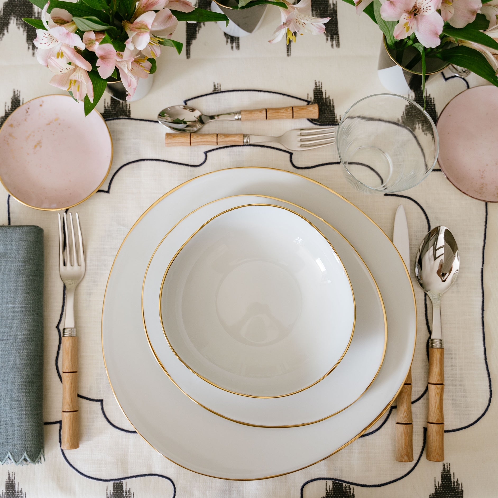 Simply Gold Large Salad Bowl